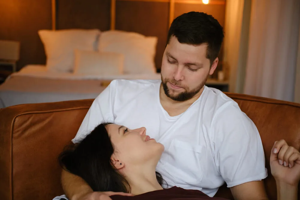 When to become intimate in a new relationship